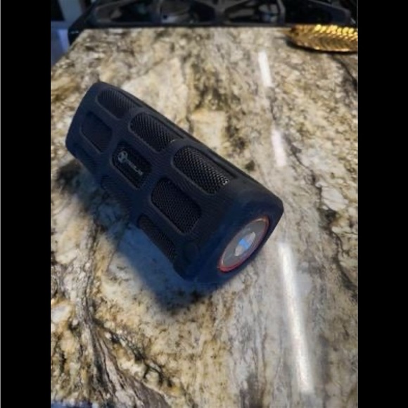 Waterproof Speaker & Powerbank